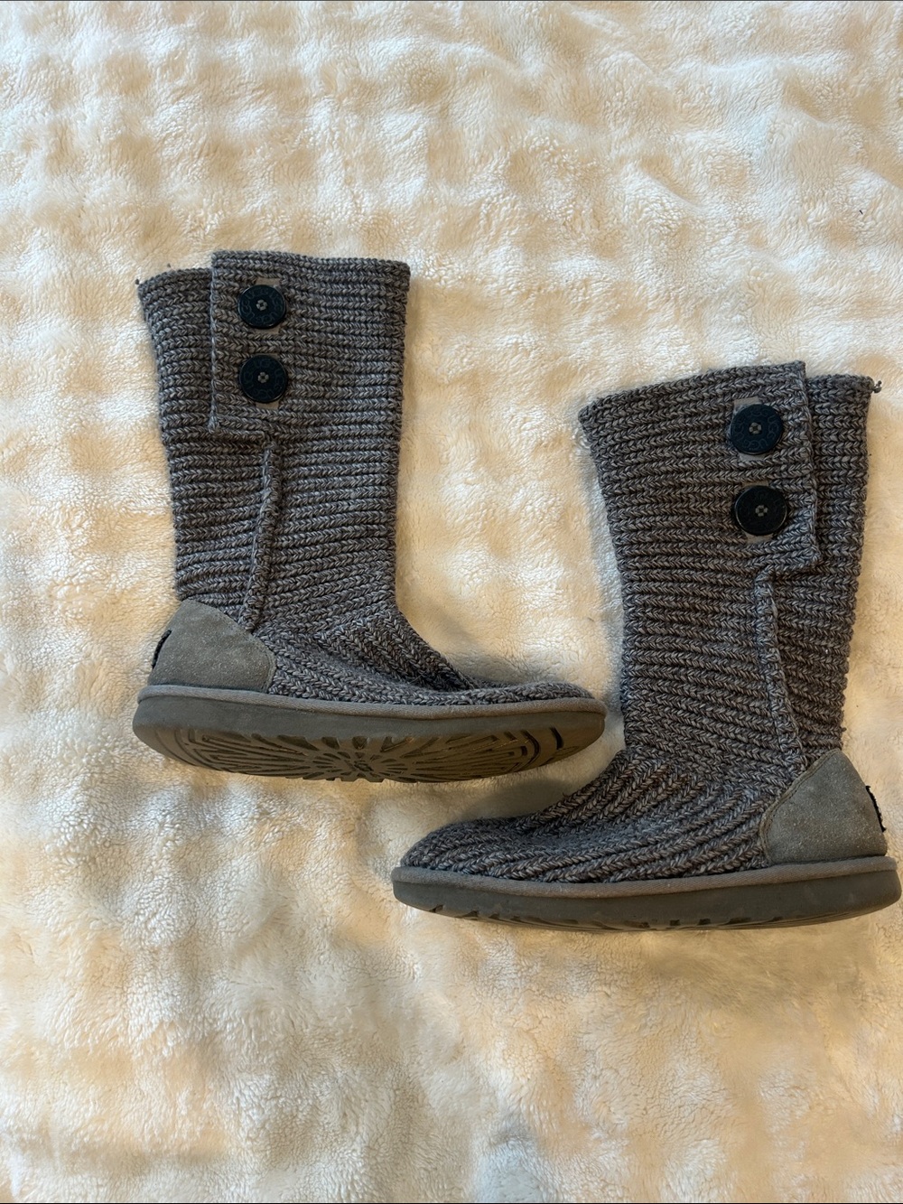 UGG Gray Ribbed Knit Boot Socks - Picture 4 of 10